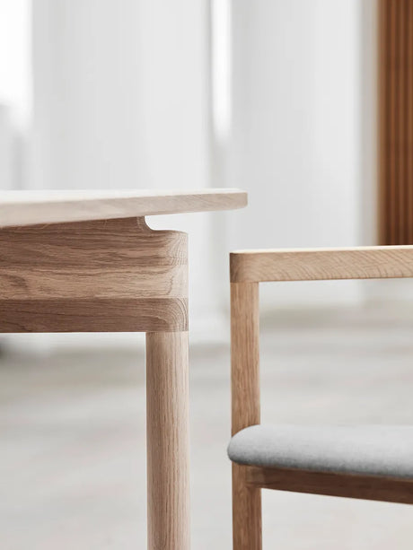 Post Esstisch 225 cm von Fredericia Furniture - Geölte Eiche - Jacobsen Plus