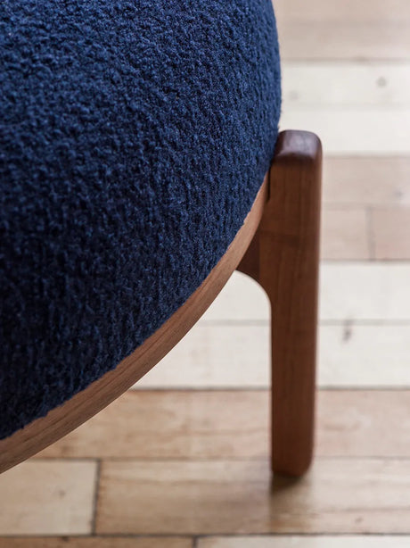 RF1903F Sideways Pouf von Carl Hansen & Søn - Geölte Walnuss - Hallingdal 116 - Jacobsen Plus