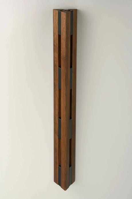 KNAX Wächtehalter von LoCa - Geräucherte Eiche / Schwarze Haken - Jacobsen Plus