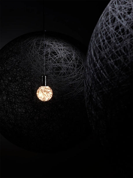 Random Light Pendelleuchte von Moooi - Schwarz / Ø50 - Jacobsen Plus