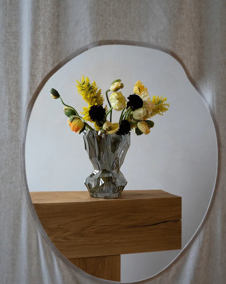 Reflection Vase, metallisches Glas von Hein Studio - 3 - Jacobsen Plus