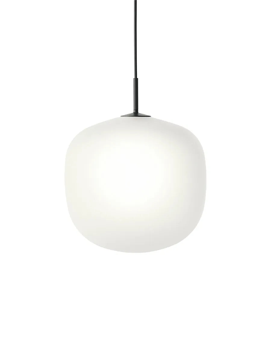 Rime Pendant Lampe, Ø 37 cm fra Muuto - Black - Jacobsen Plus