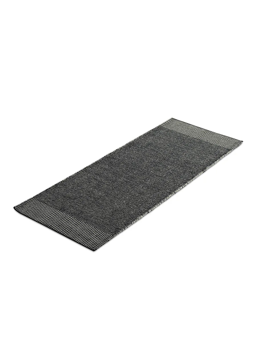 Rombo Teppich, grau von Woud - Runner - Jacobsen Plus