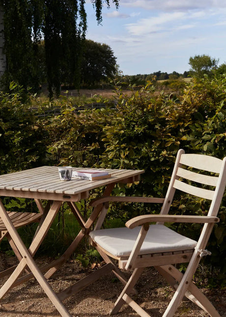 Skagerak Selandia Set, 2 Armstühle und Tisch 75 von Fritz Hansen - 2 - Jacobsen Plus