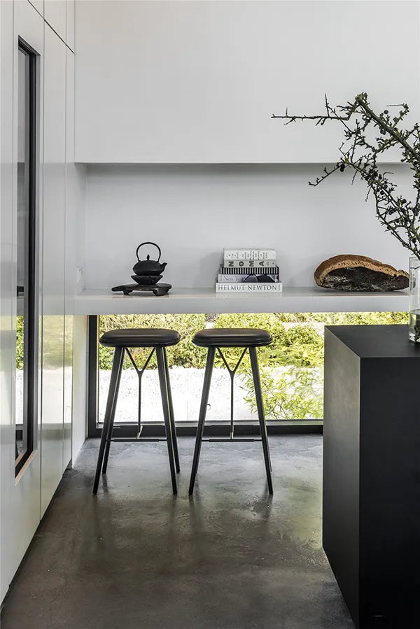 Spine Stool von Fredericia Furniture - 2 - Jacobsen Plus
