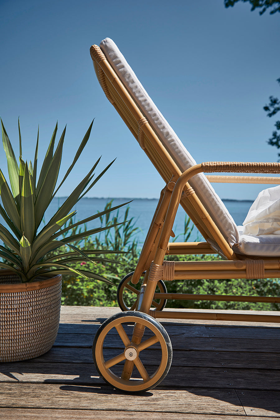 Josephine Exterior Liegestuhl, Natural von Sika-Design - 2 - Jacobsen Plus