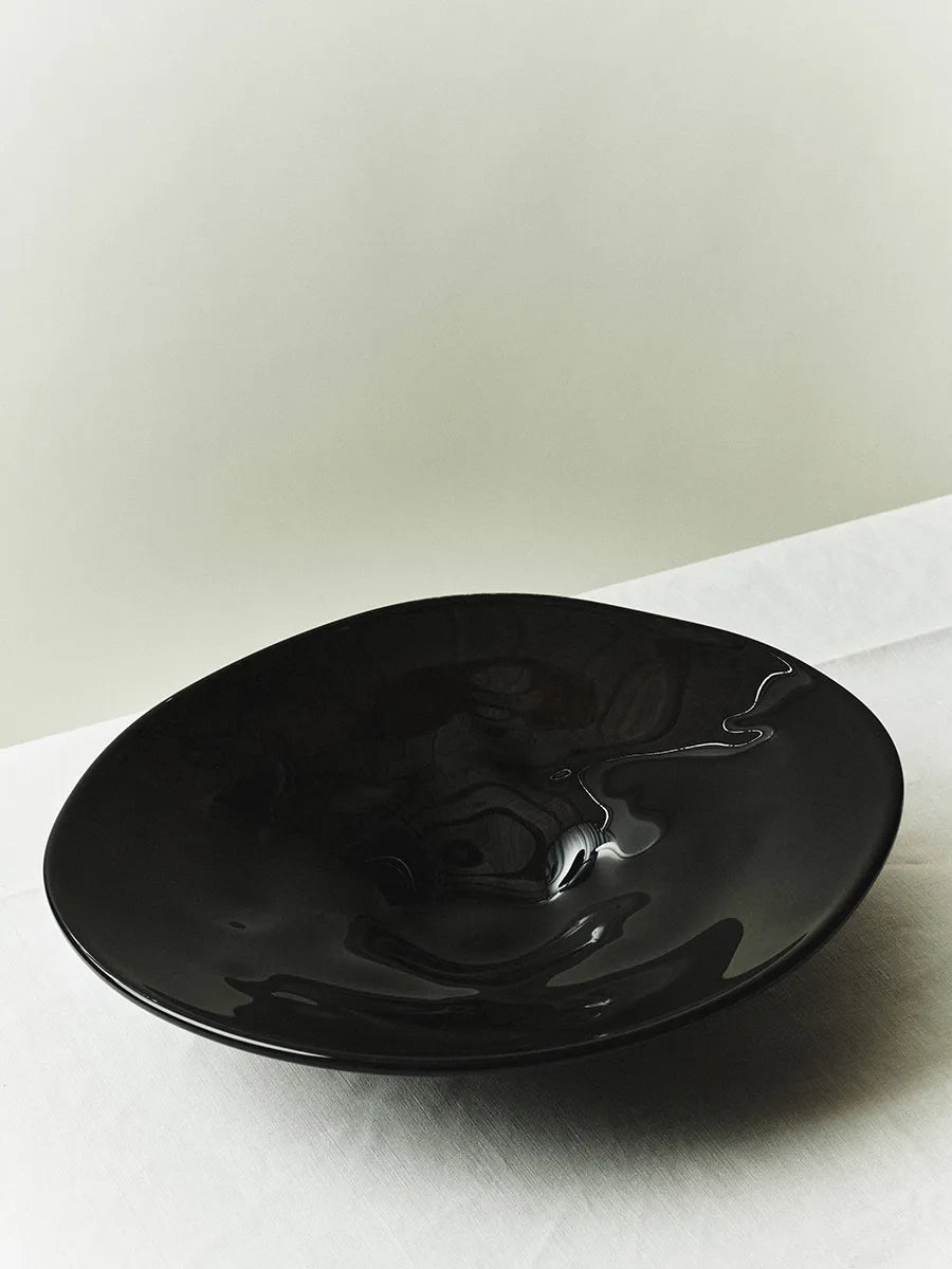 S.R. Vintage Tray Plain Black von Louise Roe - 1 - Jacobsen Plus