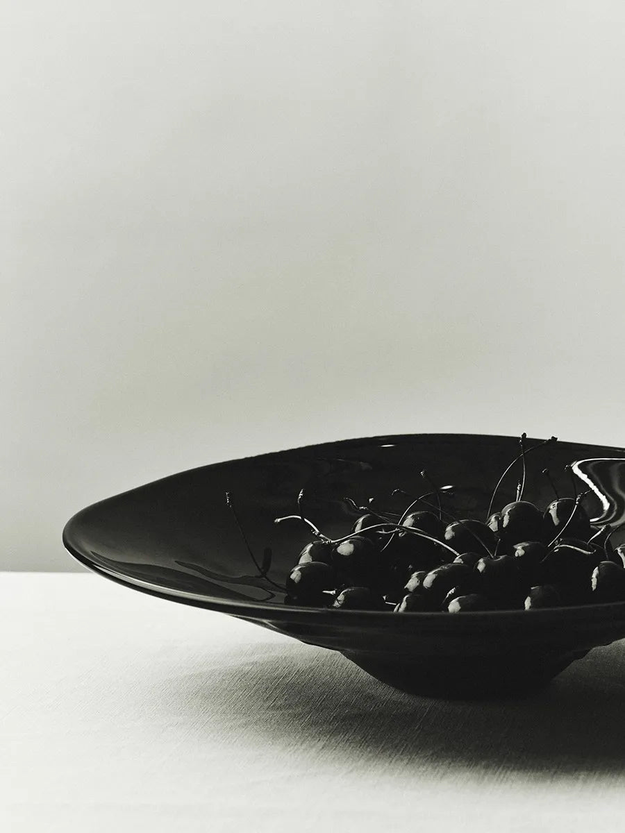 S.R. Vintage Tray Plain Black von Louise Roe - 2 - Jacobsen Plus