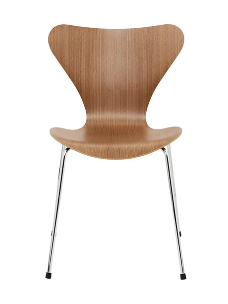 3107 Serie 7 Stuhl, Naturfurnier von Arne Jacobsen - Walnuss - Jacobsen Plus