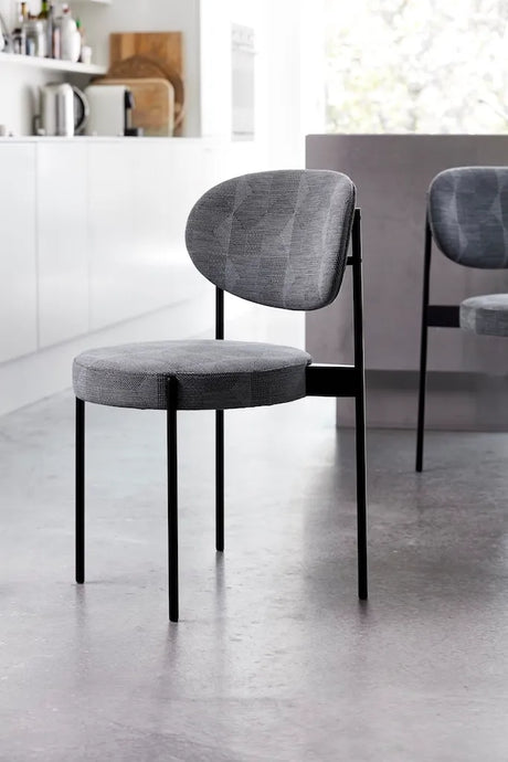 Serie 430 Stuhl, Schwarz von Verner Panton - Stofgruppe 1 - Jacobsen Plus