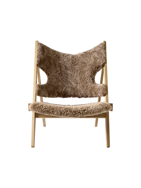 Knitting Lounge Chair, Schaffell von Audo Copenhagen - Sheepskin Sahara - Natur Eiche - Jacobsen Plus