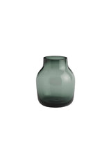 Silent Vase, Ø 11 cm von Muuto - Dunkelgrün - Jacobsen Plus