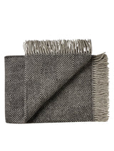 Fanø Decke, slate black von Silkeborg Uldspinderi - 1 - Jacobsen Plus