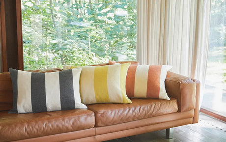 The Sweater Cushion, goldgelb von Silkeborg Uldspinderi - 3 - Jacobsen Plus
