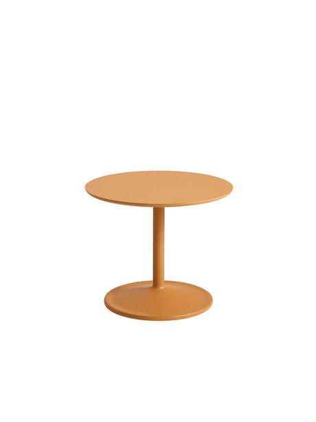 Soft Side Table, Ø48/H40 von Muuto - Orange Laminat - Jacobsen Plus