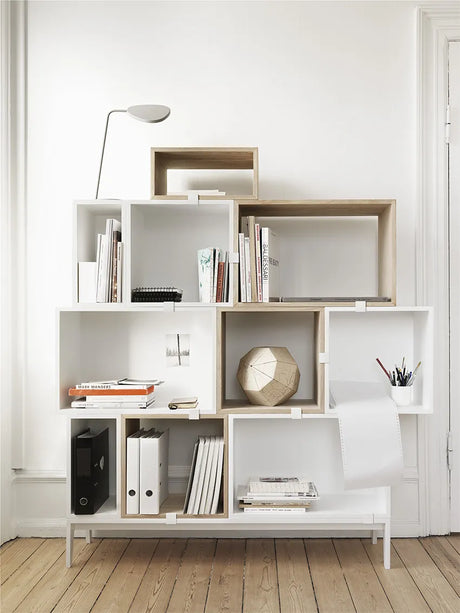 Stacked Regal, medium von Muuto - Hellgrau / Offen (ohne Rücken) - Jacobsen Plus