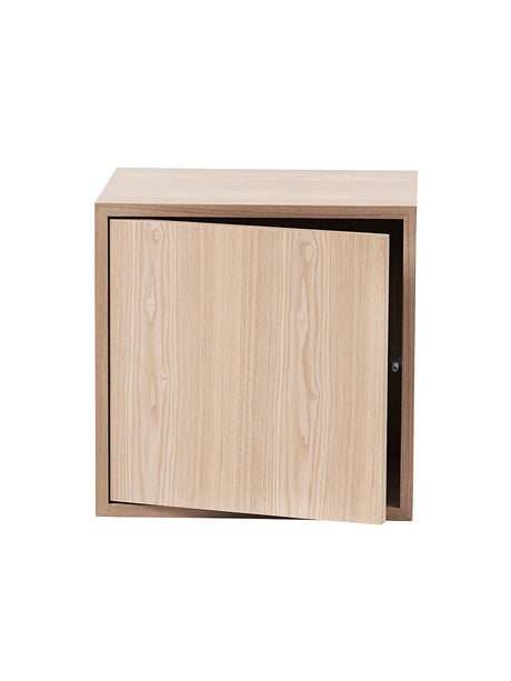 Stacked Regal m. Låge fra Muuto - Eg - Jacobsen Plus