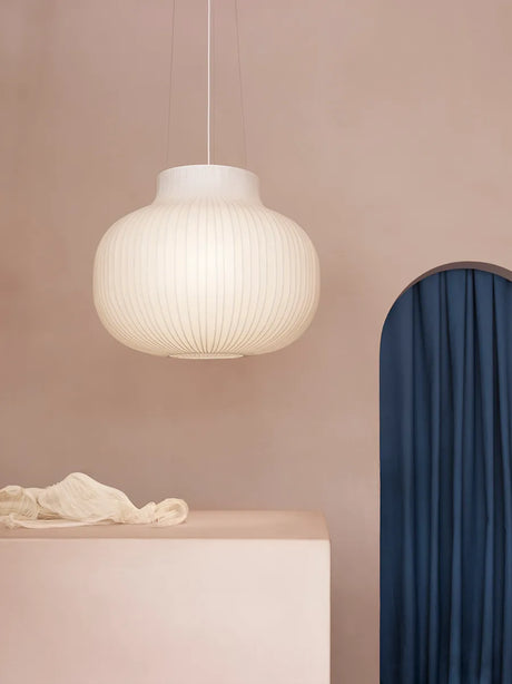 Strand Pendelleuchte, geschlossen von Muuto - Ø45 cm - Jacobsen Plus