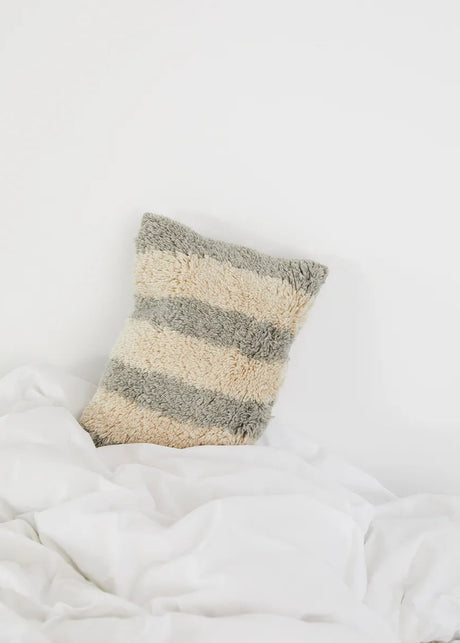 Stripe Nepal Kissen von Aiayu - 2 - Jacobsen Plus