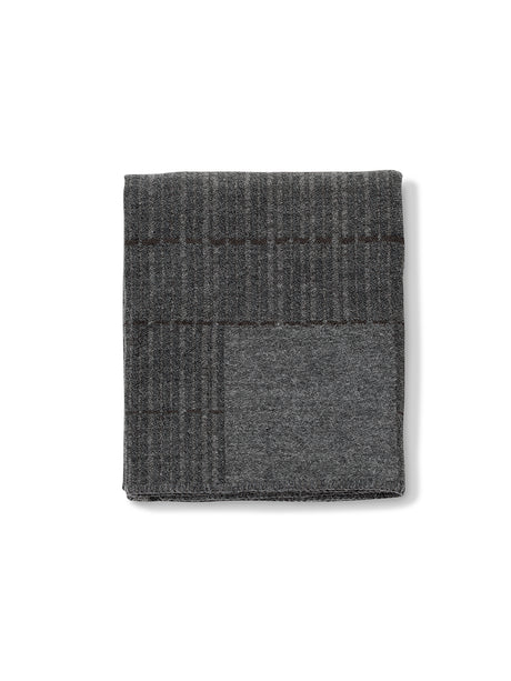 Grid Throw von Fredericia Furniture - Dunkelgrau - Jacobsen Plus