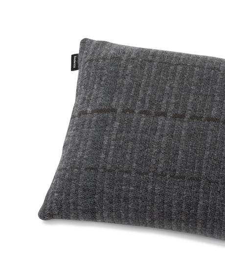 Grid Decorative Cushion von Fredericia Furniture - 1 - Jacobsen Plus