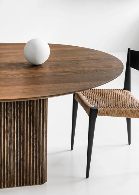 Ten Table Round von DK3 - 2 - Jacobsen Plus