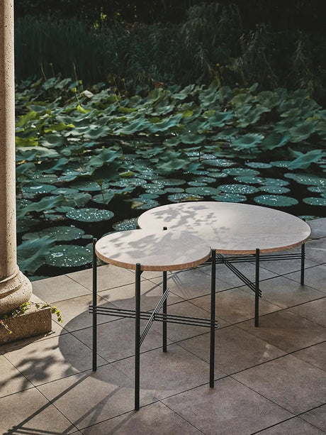 TS Outdoor Side Table von GUBI - 4 - Jacobsen Plus