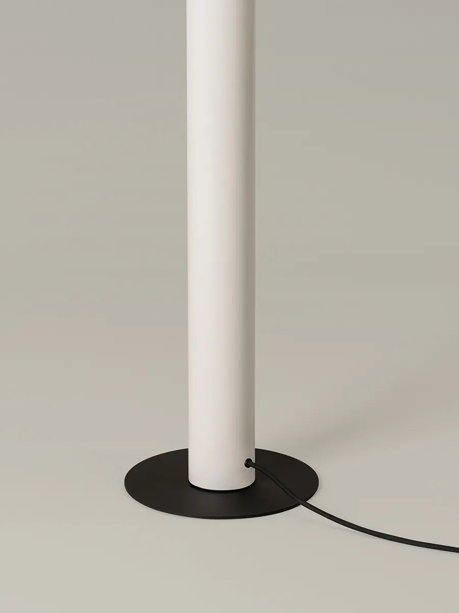 Tatu Alta Gulvlampe, white grey fra Santa and Cole - 11 - Jacobsen Plus