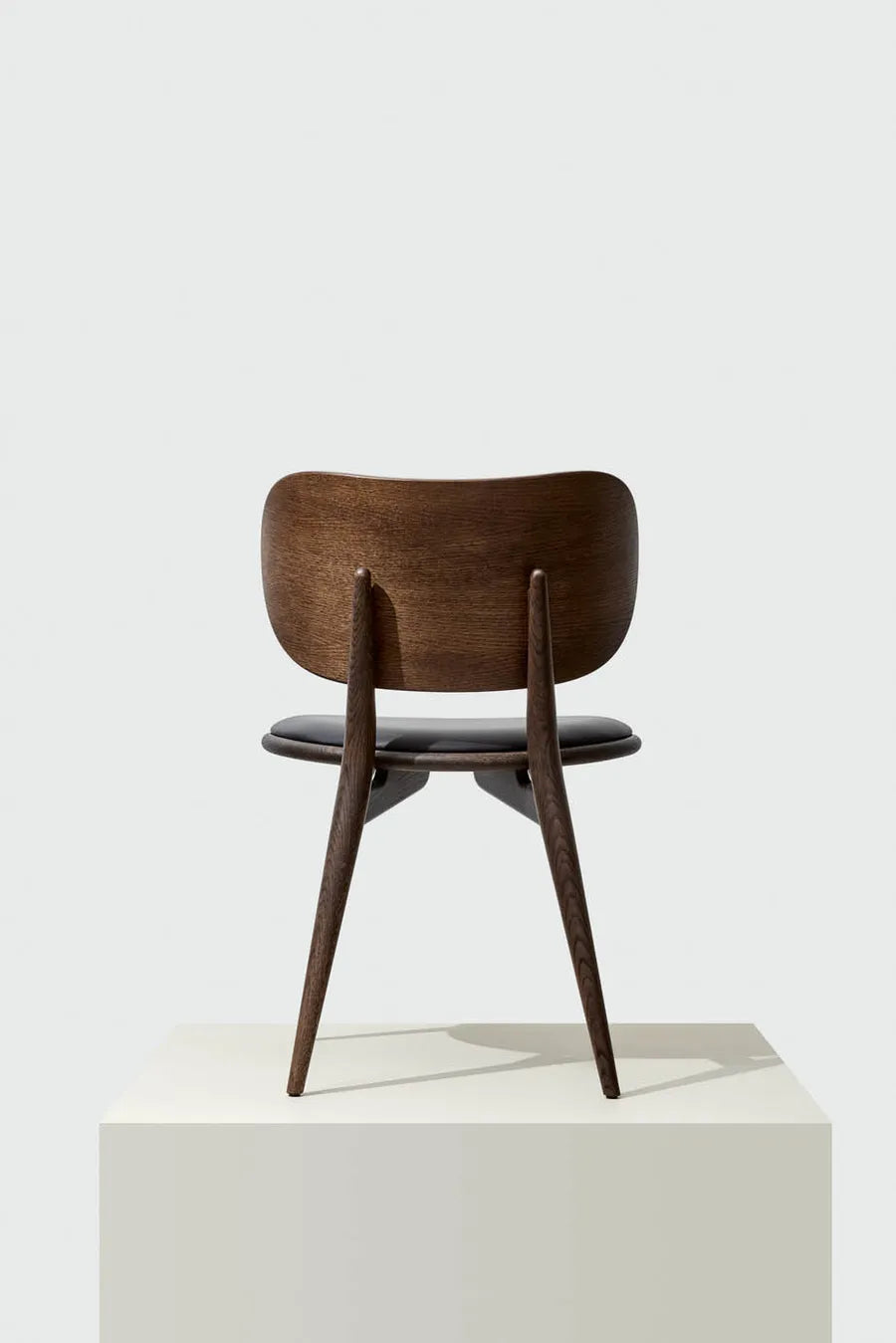 The Dining Chair fra Mater - 5 - Jacobsen Plus