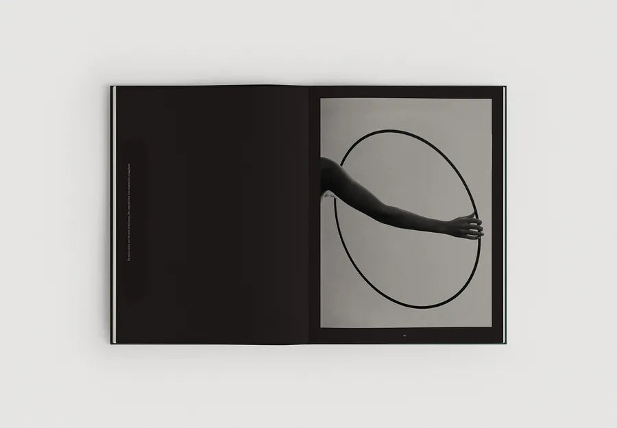 The Reinvention of Forms, Grau von New Mags - 9 - Jacobsen Plus