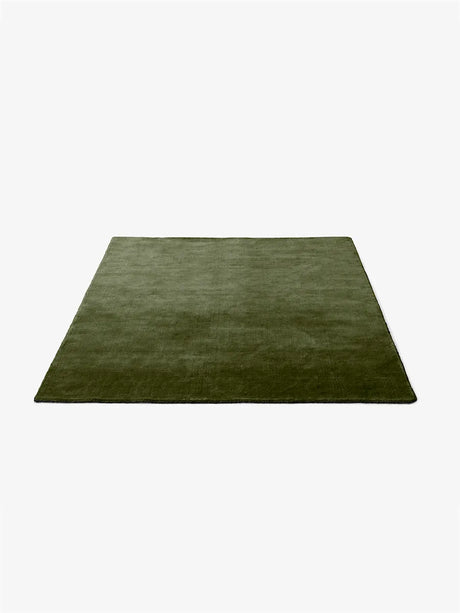 The Moor Rug AP5 170x240 von &Tradition - Green Pine - Jacobsen Plus