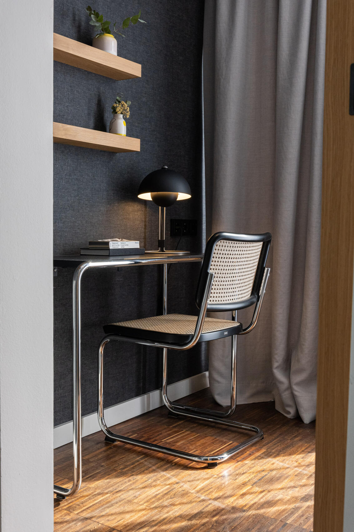 S 32 V Spisebordsstol fra Thonet - 7 - Jacobsen Plus