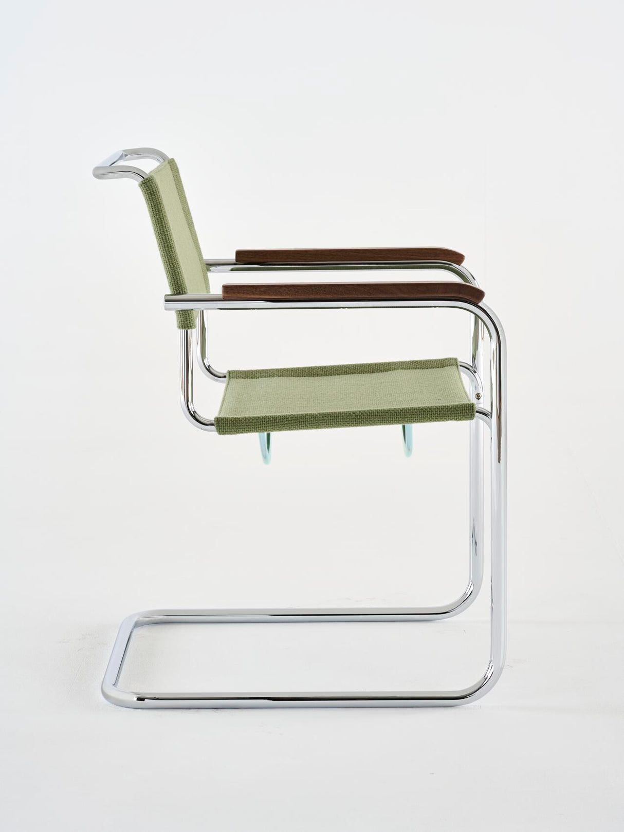 S 34 V Freischwingerstuhl von Thonet - 25 - Jacobsen Plus