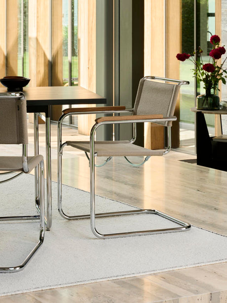 S 34 V Freischwingerstuhl von Thonet - Chrome - Nobel 61297 - Geöltes Walnuss - Ohne Gleiter - Jacobsen Plus