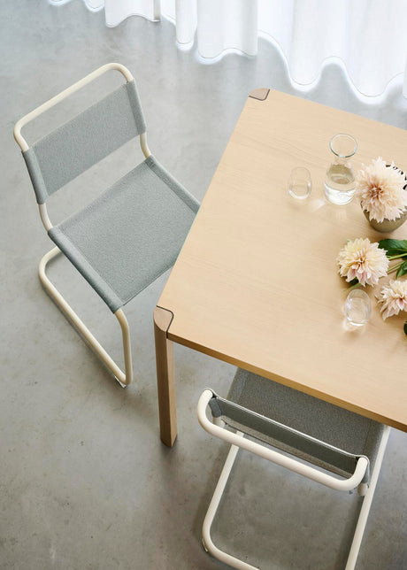 S 33 V Freischwinger-Stuhl von Thonet - 1 - Jacobsen Plus