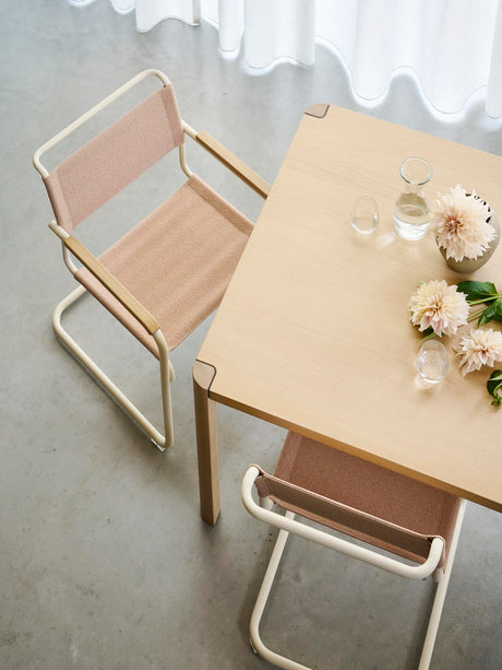 S 34 V Freischwingerstuhl von Thonet - Chrome - Nobel 61297 - Geöltes Walnuss - Ohne Gleiter - Jacobsen Plus