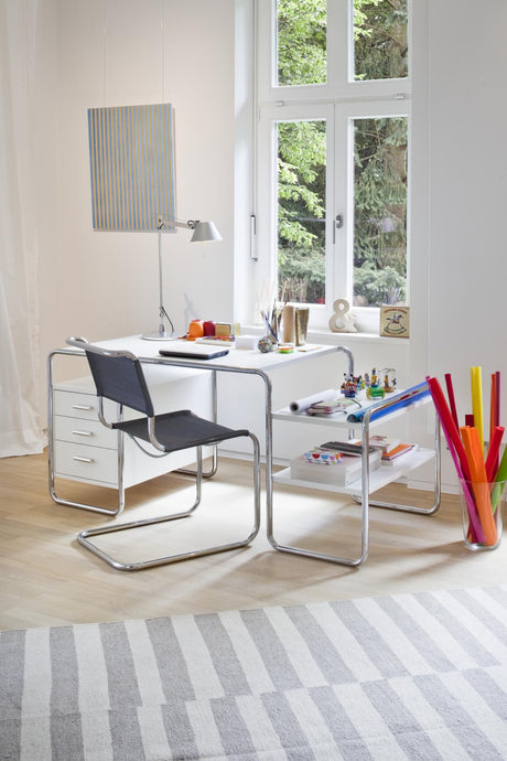 S 285 Schreibtisch, Chrom von Thonet - Lacquer pure white RAL 9010 - 4 Regalböden - Jacobsen Plus