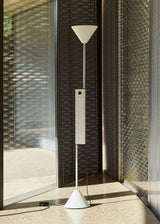 Twist Floor Lamp von HAY - 2 - Jacobsen Plus