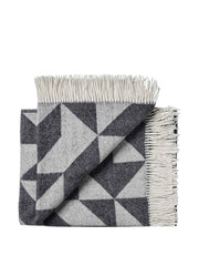 Twist a Twill Decke, dunkelgrau von Silkeborg Uldspinderi