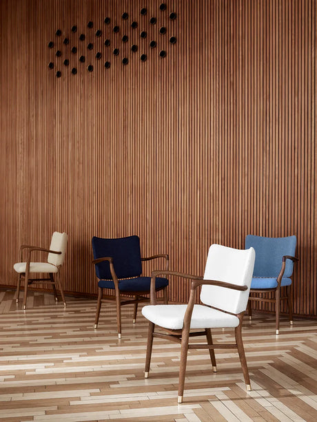 VLA61 Monarch Chair von Vilhelm Lauritzen - 2 - Jacobsen Plus