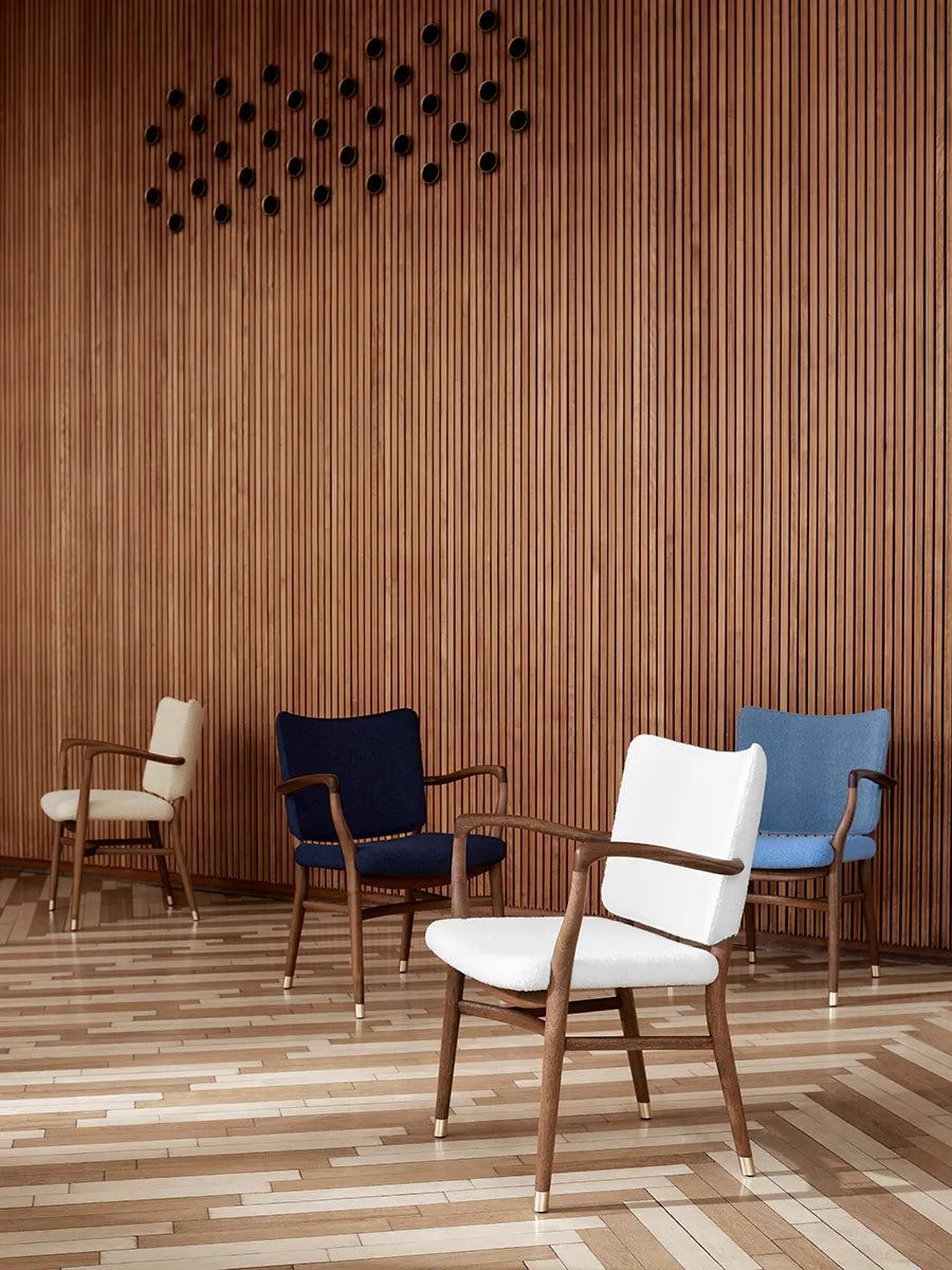 VLA61 Monarch Chair af Vilhelm Lauritzen