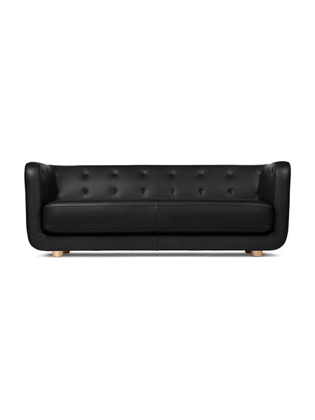 Vilhelm Sofa fra Audo Copenhagen - Læder / Nevada Black 0500S / Eg - Jacobsen Plus