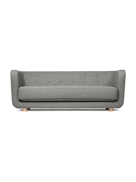 Vilhelm Sofa fra Audo Copenhagen - Stof / Sacho Nara, 001 / Eg - Jacobsen Plus