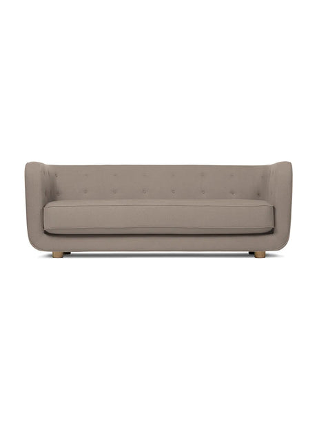 Vilhelm Sofa fra Audo Copenhagen - Stof / Vidar 3, 143 / Røget eg - Jacobsen Plus
