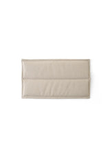 Ville Hynde til AV46 Fodskammel fra &Tradition - Sunbrella Heritage Papyrus - Jacobsen Plus