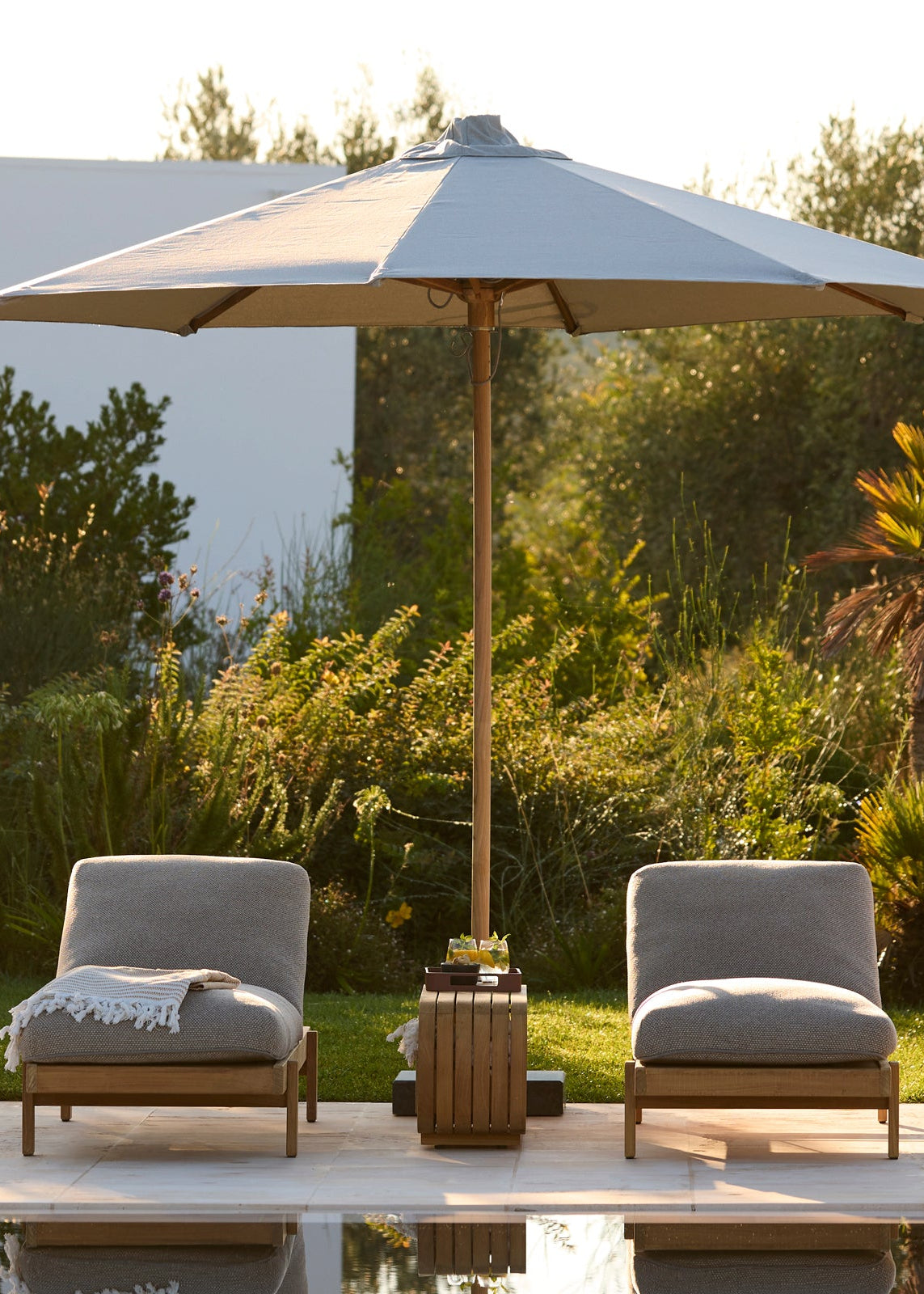 Vista Sonnenbett in Teak von Cane-line - 2 - Jacobsen Plus