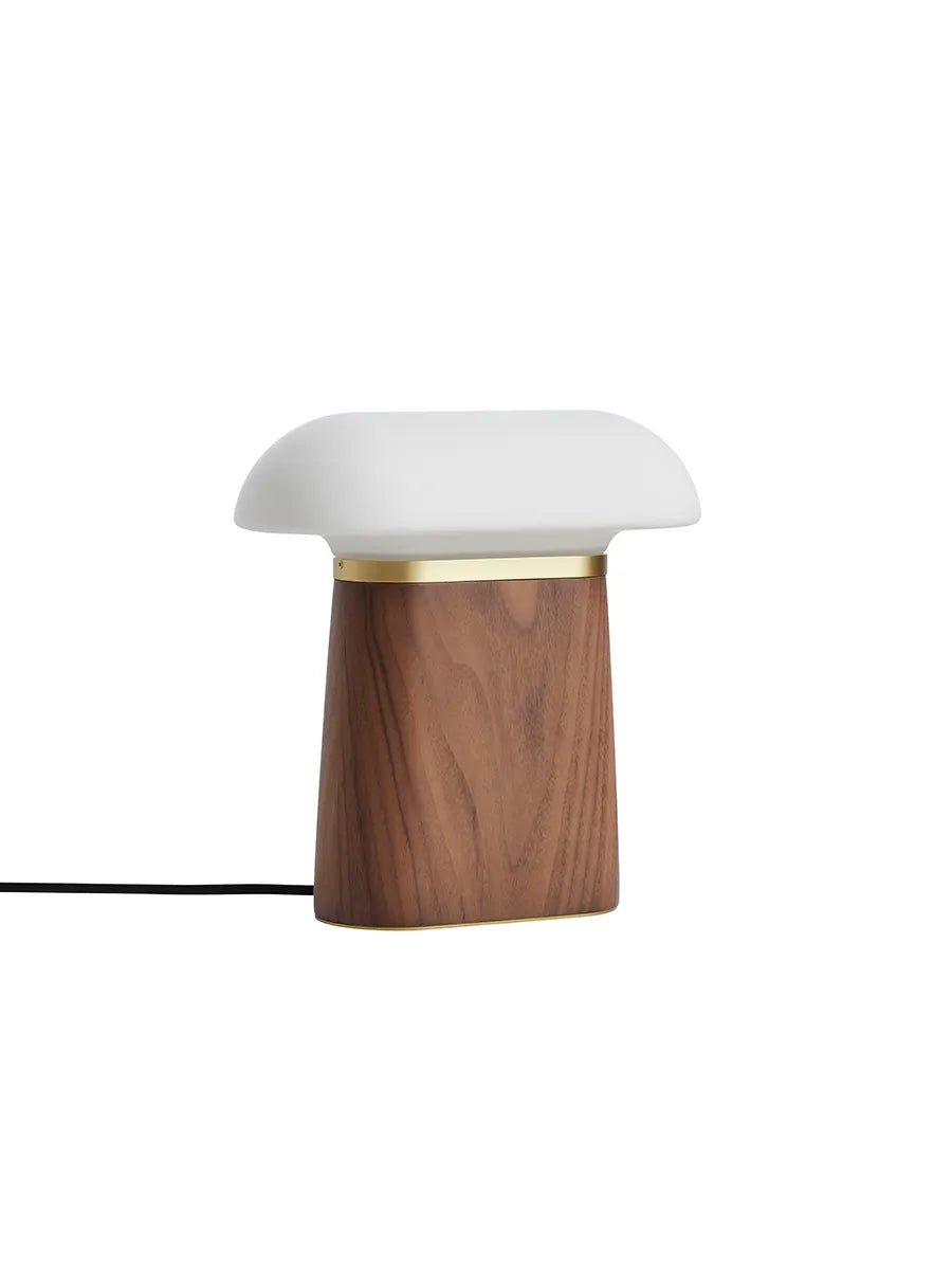 Nova Table Lamp, Nussbaum von Woud