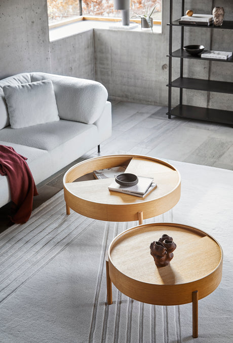 Arc Couchtisch, Ø 66 cm von Woud - Schwarz lackierte Esche - Jacobsen Plus