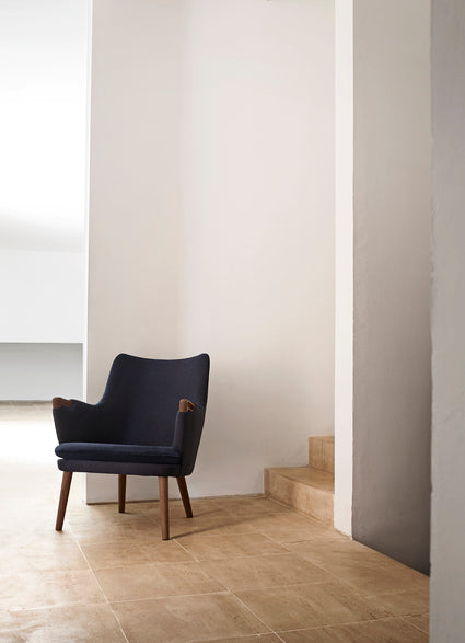 CH71 Sessel von Hans J. Wegner - Seife / Eg-Stofgruppe 1 - Jacobsen Plus