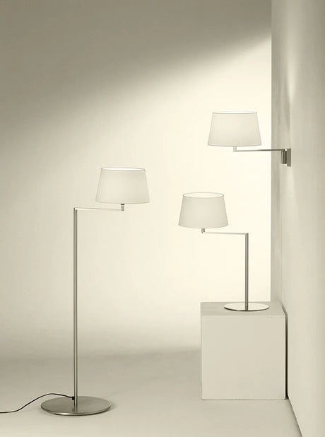 Americana Standleuchte von Santa and Cole - 4 - Jacobsen Plus